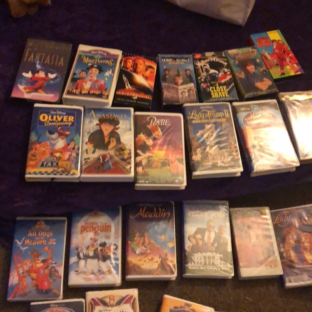 $3/Each Original 10+ year old Disney vhs tapes
